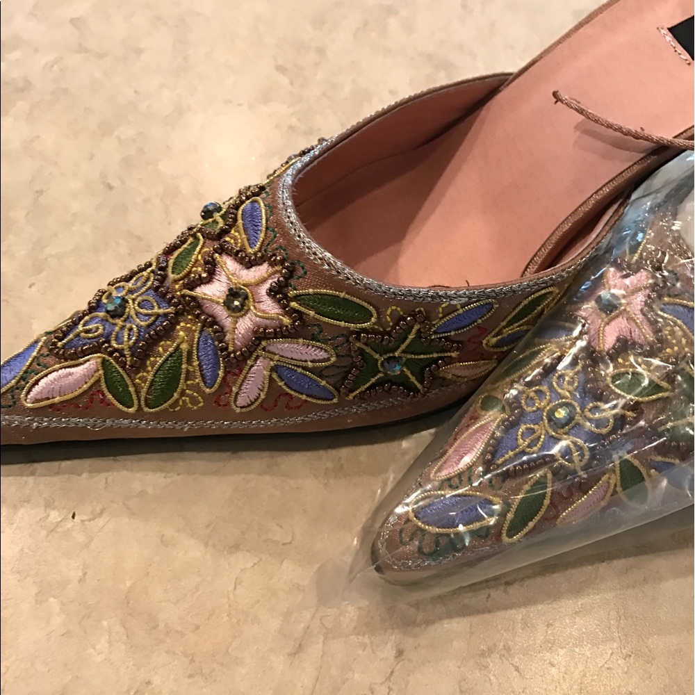 Shoes - Picture 2 of 5