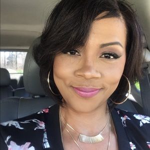 Meet your Posher, Hope