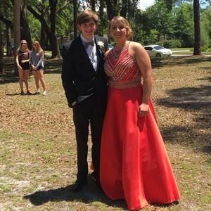 Meet your Posher, Halie