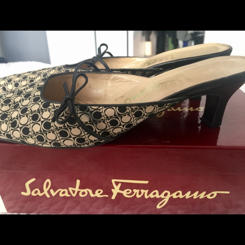 Ferragamo mule kitten heel shoes