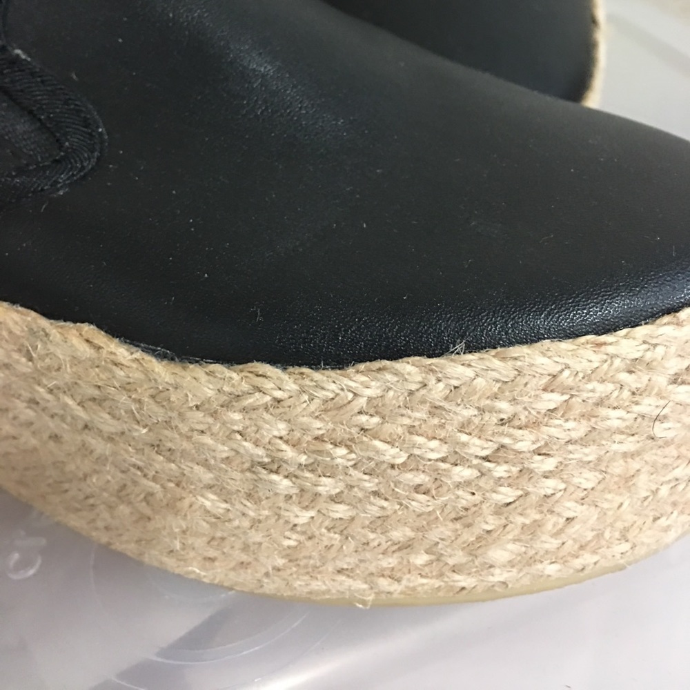 Leather platform loafer style shoe - Picture 2 of 3