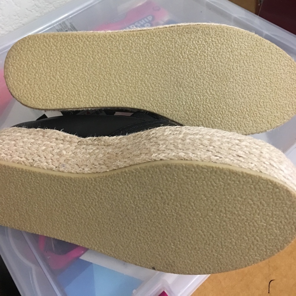 Leather platform loafer style shoe - Picture 3 of 3