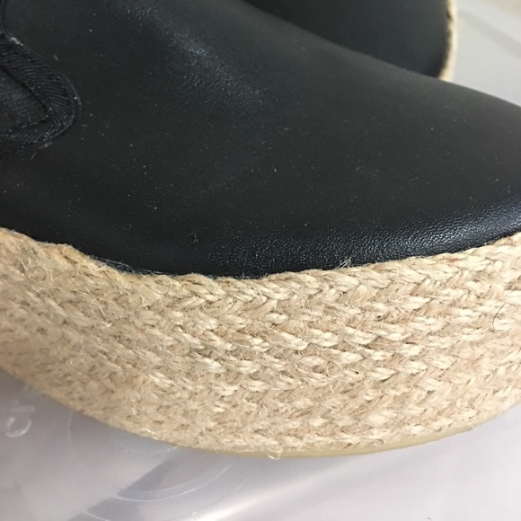 Leather platform loafer style shoe - Picture 2 of 3