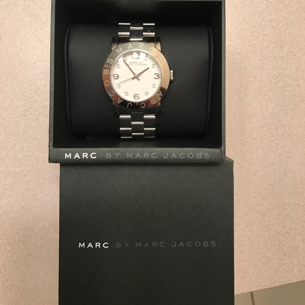 Marc Jacobs watch - Picture 2 of 3