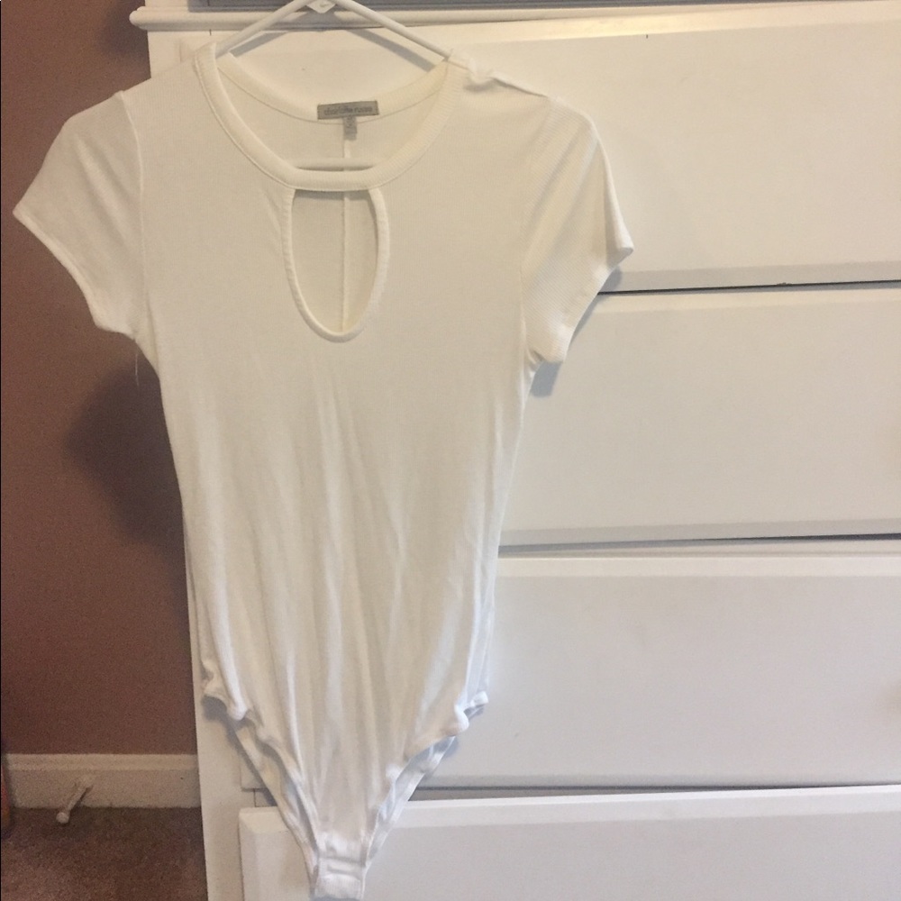 WHITE BODY SUIT! SIZD MEDIUM