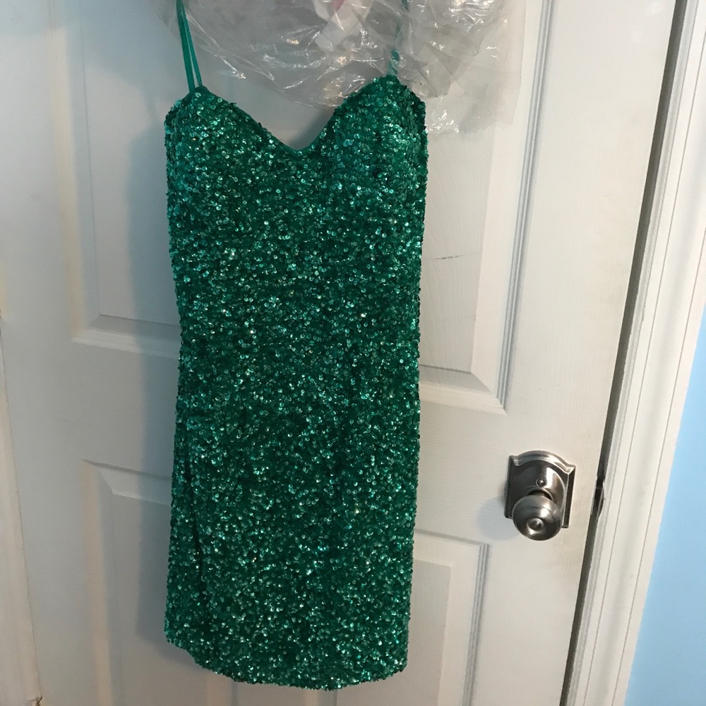 Strapless Arden B dress