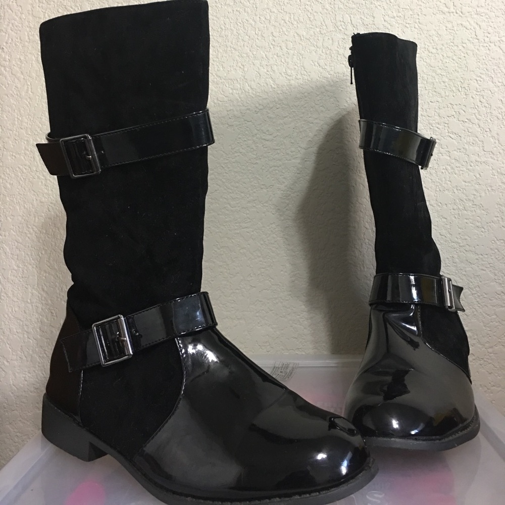 Rain boots