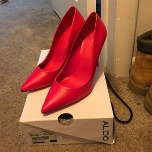 Beautiful Pink Aldo Heals