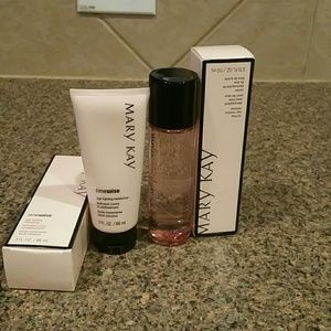 Mary Kay Age fighting mosturizer and oil free make