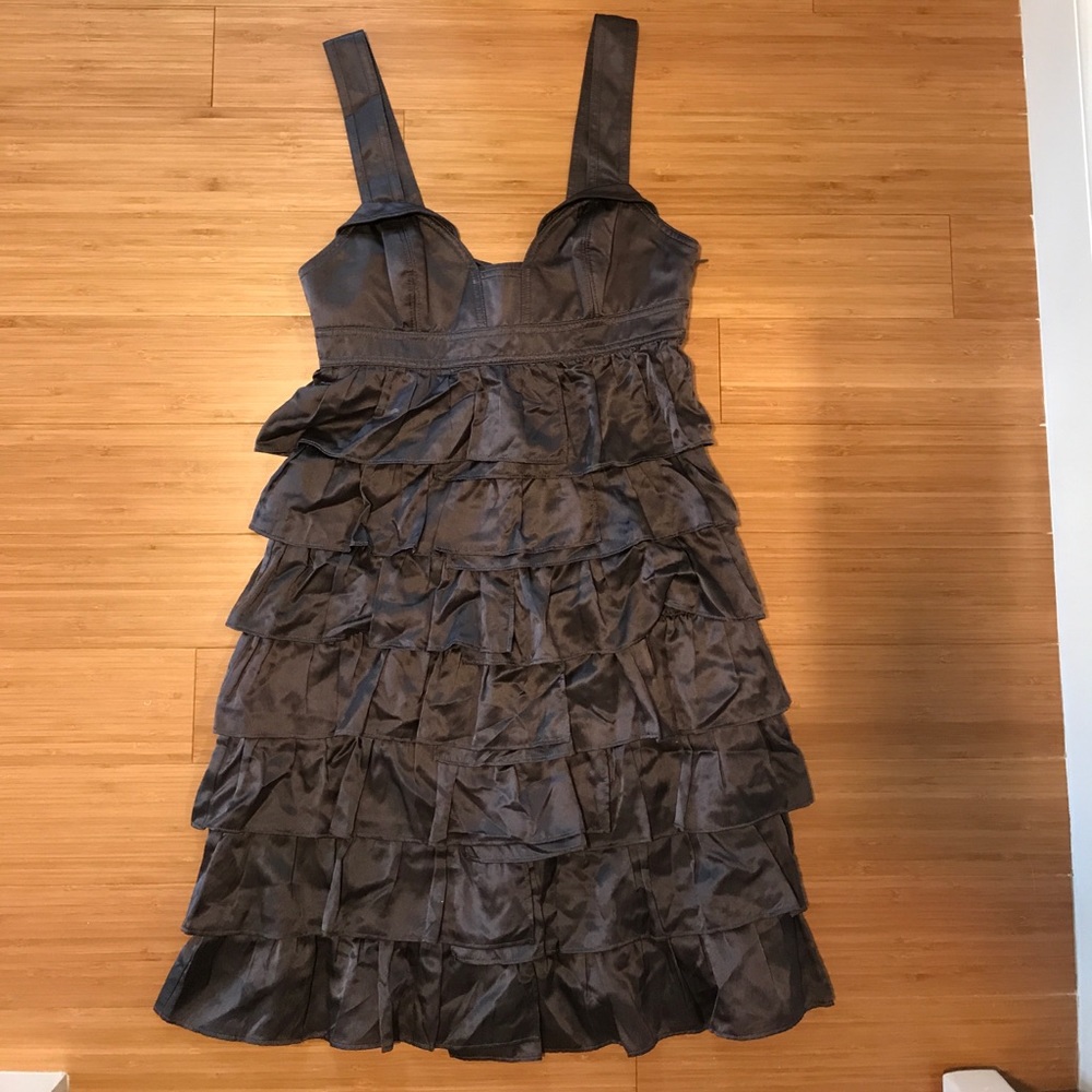 Alvin valley ruffle dress