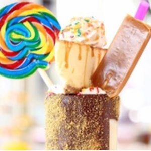 Meet your Posher, Yaima