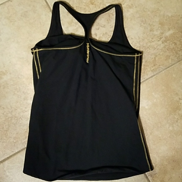 Under Armour Tank with Bra - Picture 2 of 2