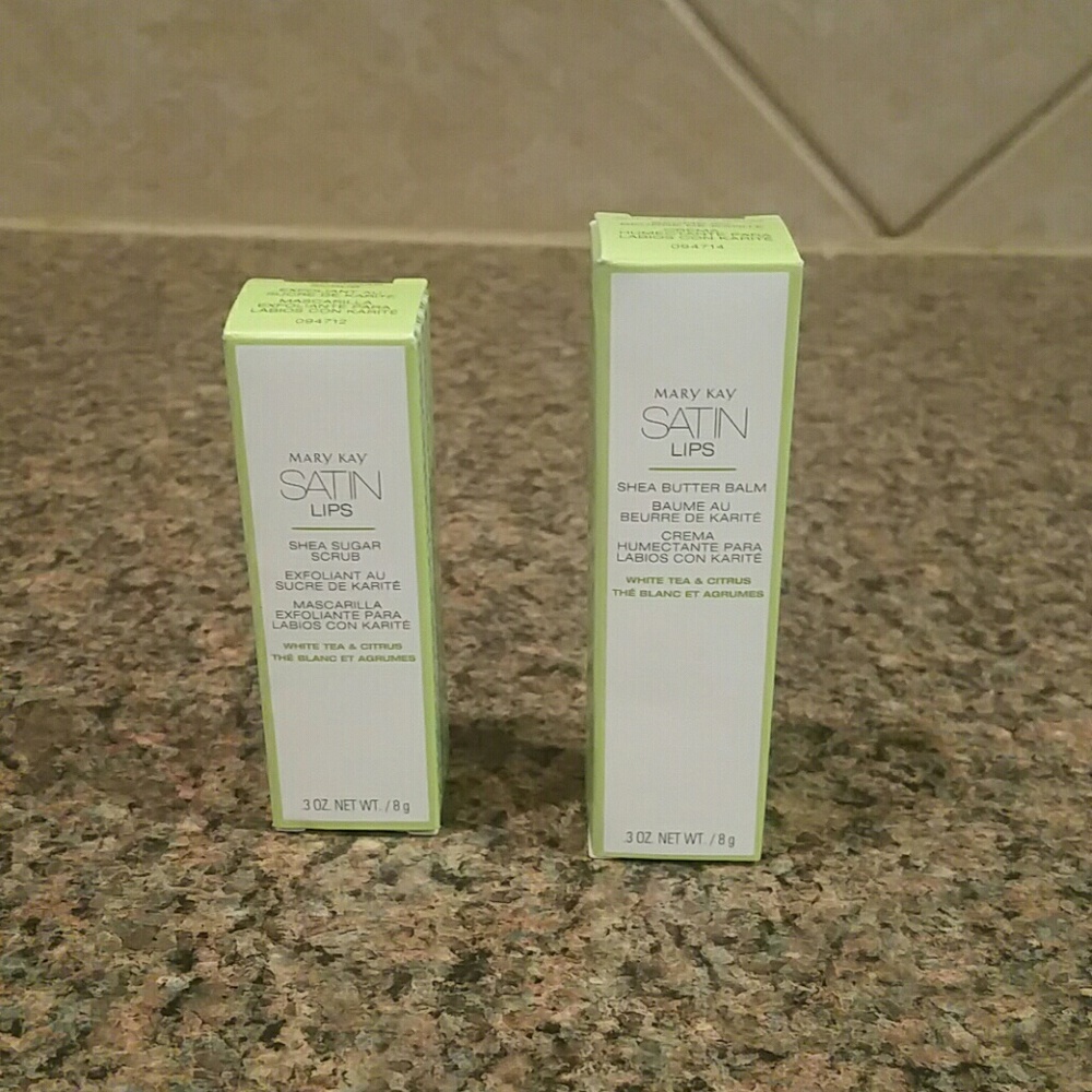 Marykay Satin lip scrub and shea butter lip balm