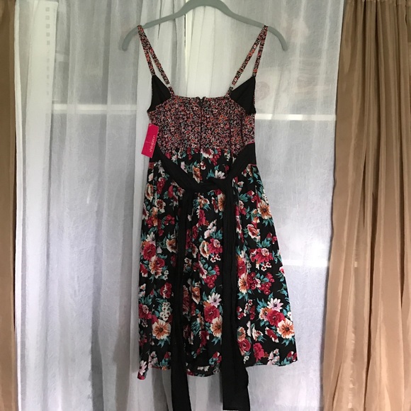 Floral Sundress - Picture 2 of 3