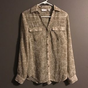 New York & Company button up (M)