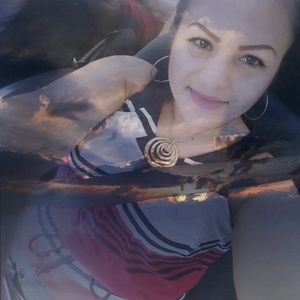 Meet your Posher, Dulce