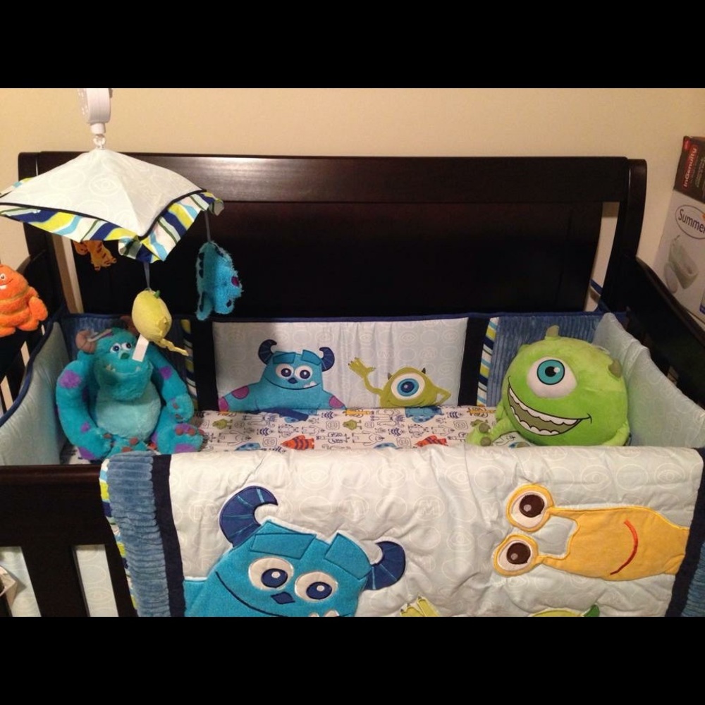Monsters INCset first picture is the actual set