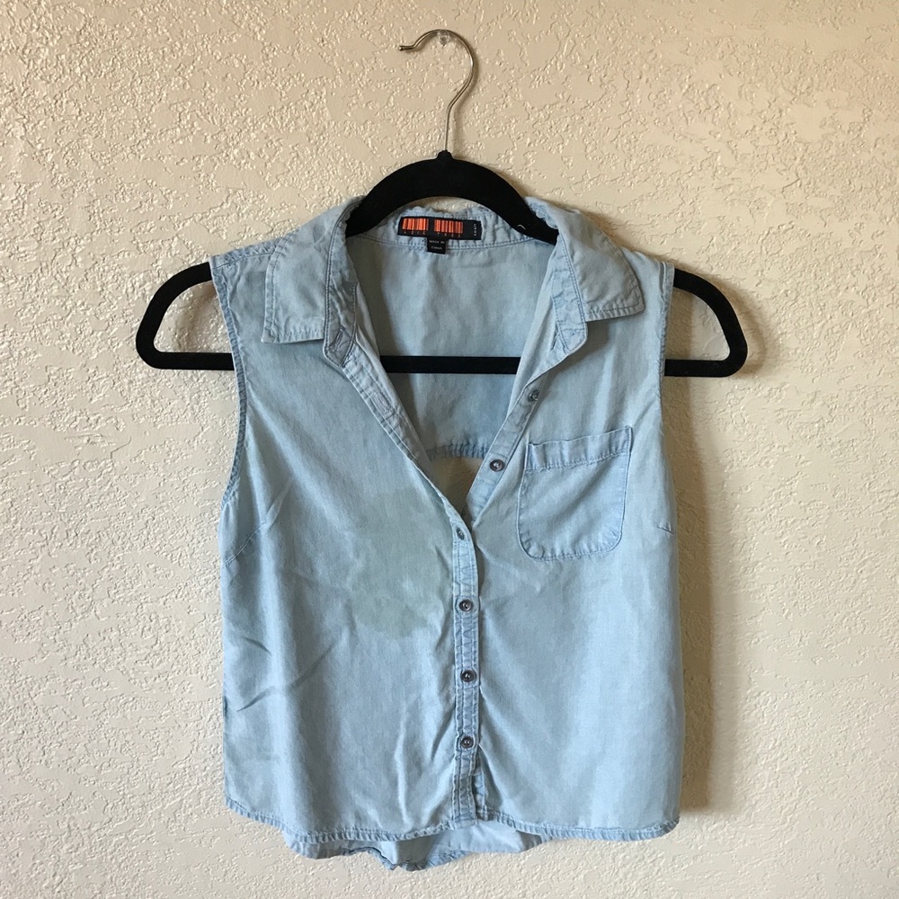 chambray tank. size small. euc. $12.