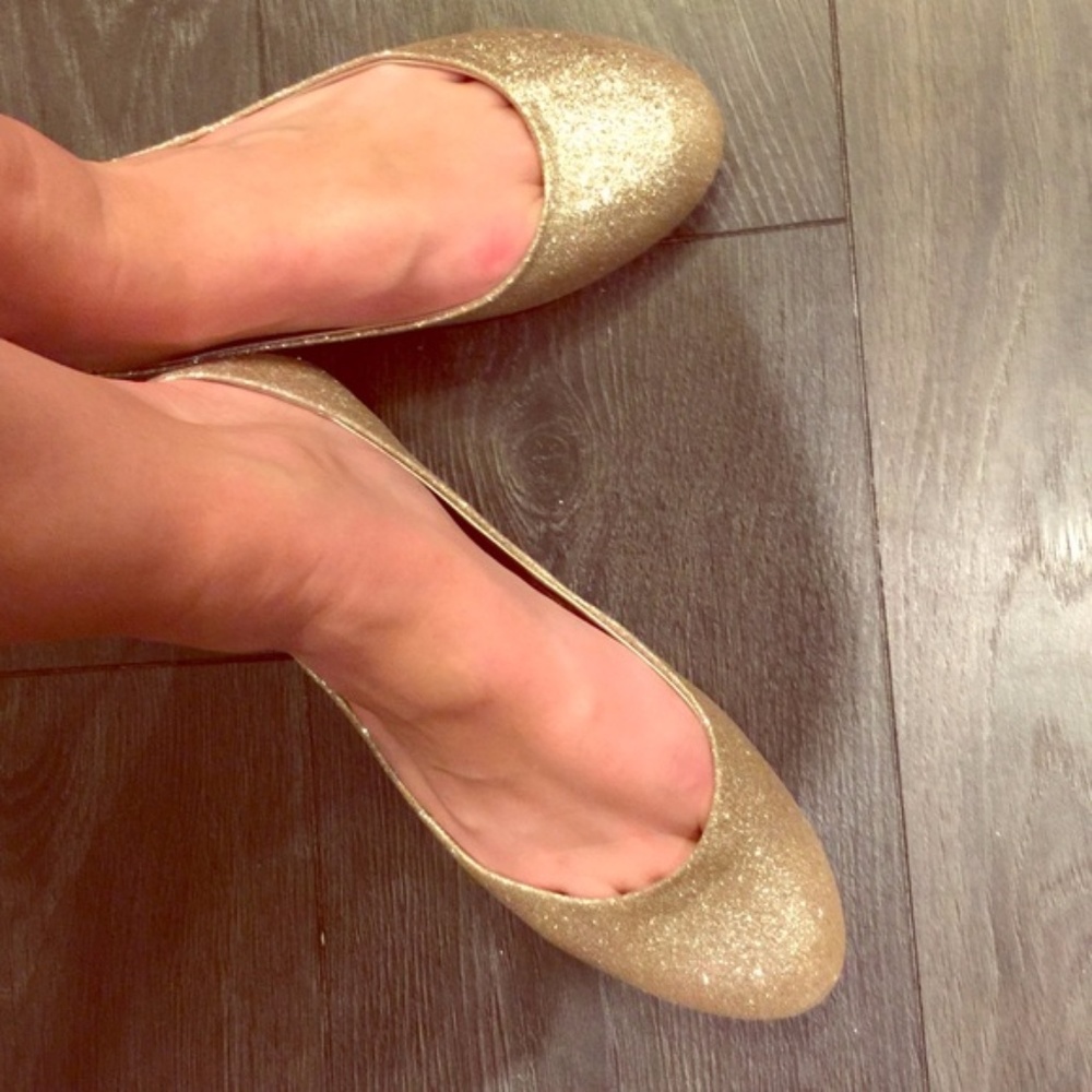 Steve Madden gold glitter flats
