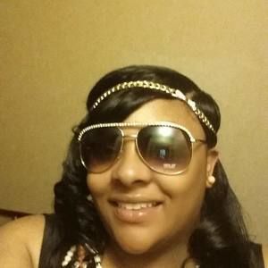 Meet your Posher, Dewanda