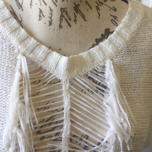 ROMEO & JULIET COUTURE Sweater Medium White - Picture 3 of 7