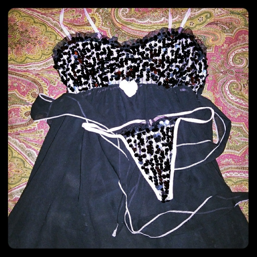 Nightwear size small nwot panties and nightie