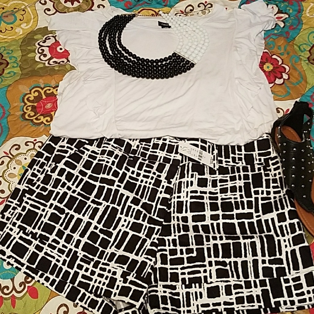 New York & company dress shorts size 14 Nwt