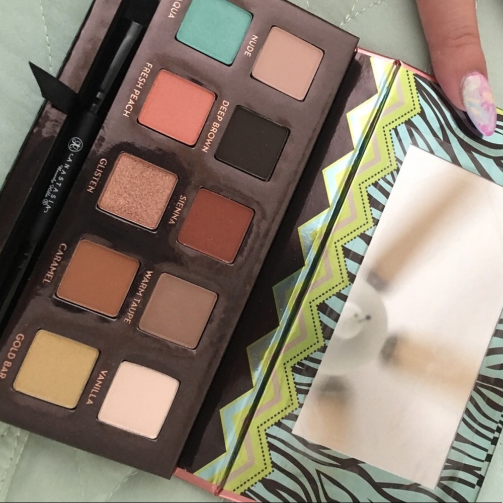 Anastasia Beverly Hills Maya Mia palette