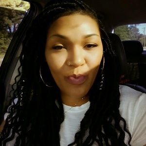 Meet your Posher, Christy