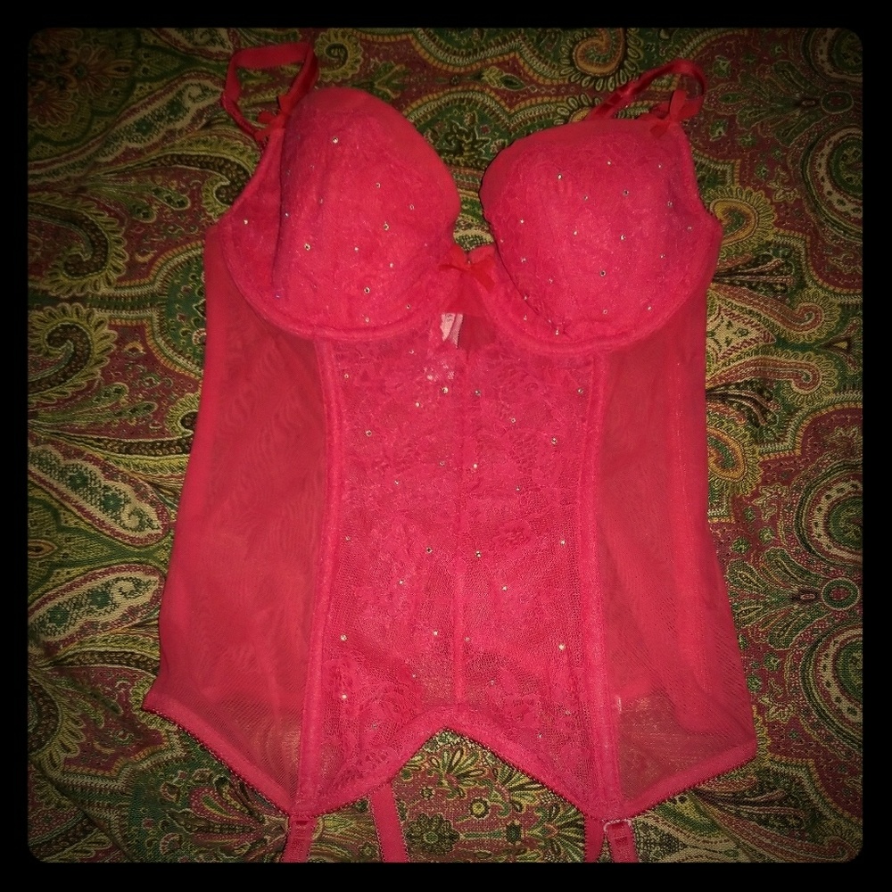 Victoria's Secret Womens lingerie red 36b sexy new