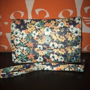 Women's floral wristlet wallet