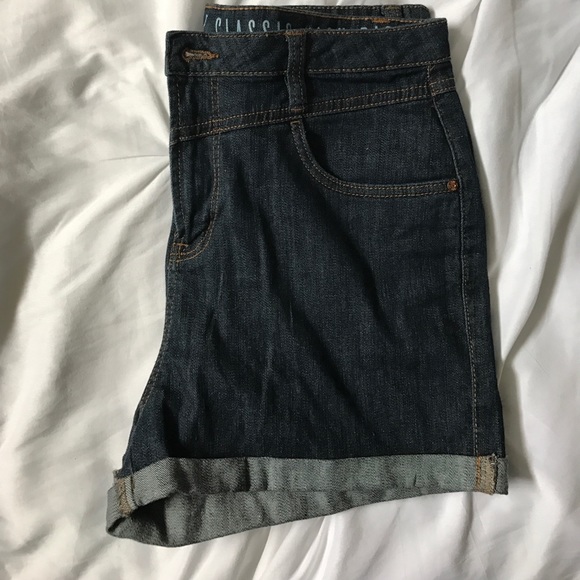 High waisted Jean shorts- never worn - Picture 3 of 6
