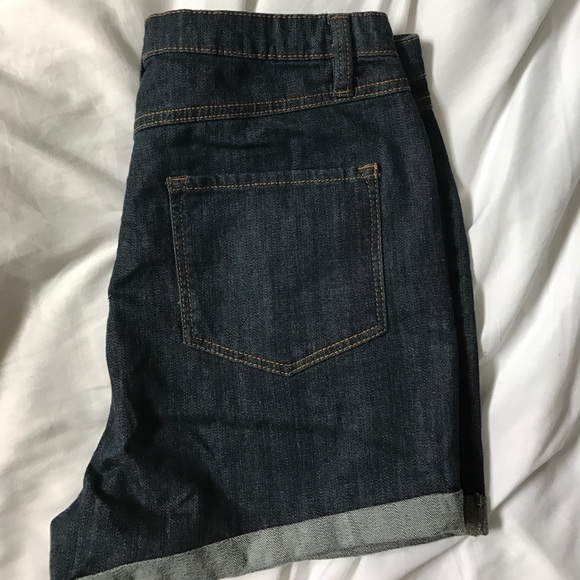 High waisted Jean shorts- never worn - Picture 4 of 6