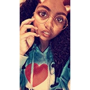 Meet your Posher, Anais