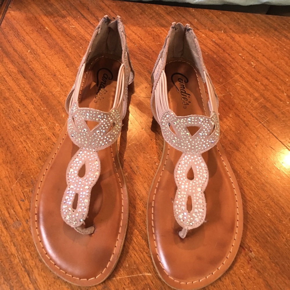 Candies Taupe gladiator sandals size 8