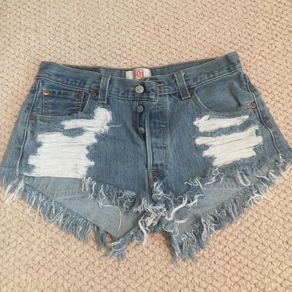 LEVI Denim Shorts