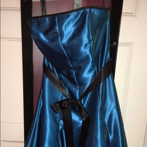 strapless jessica mcclintock dress size 3