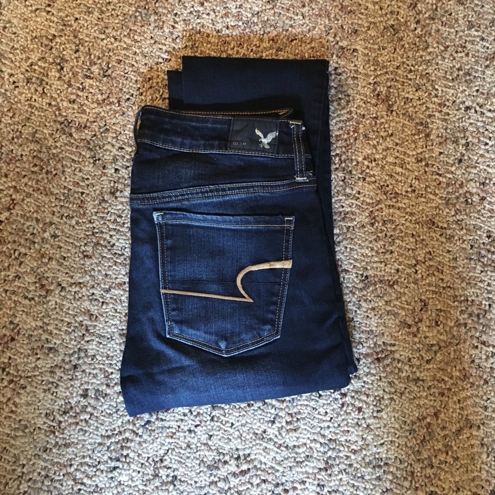 AMERICAN EAGLE JEANS - LIKE NEW