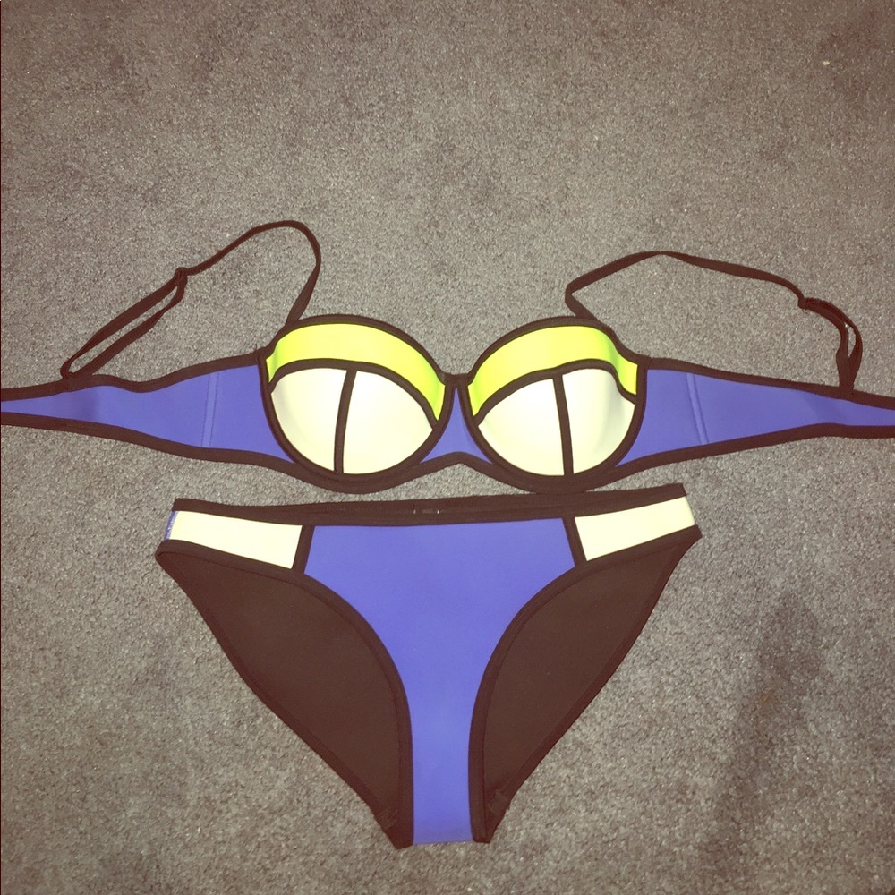 Triangl bathing suit top and bottom