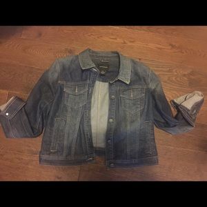 DKNY denim Jean jacket medium dark washed