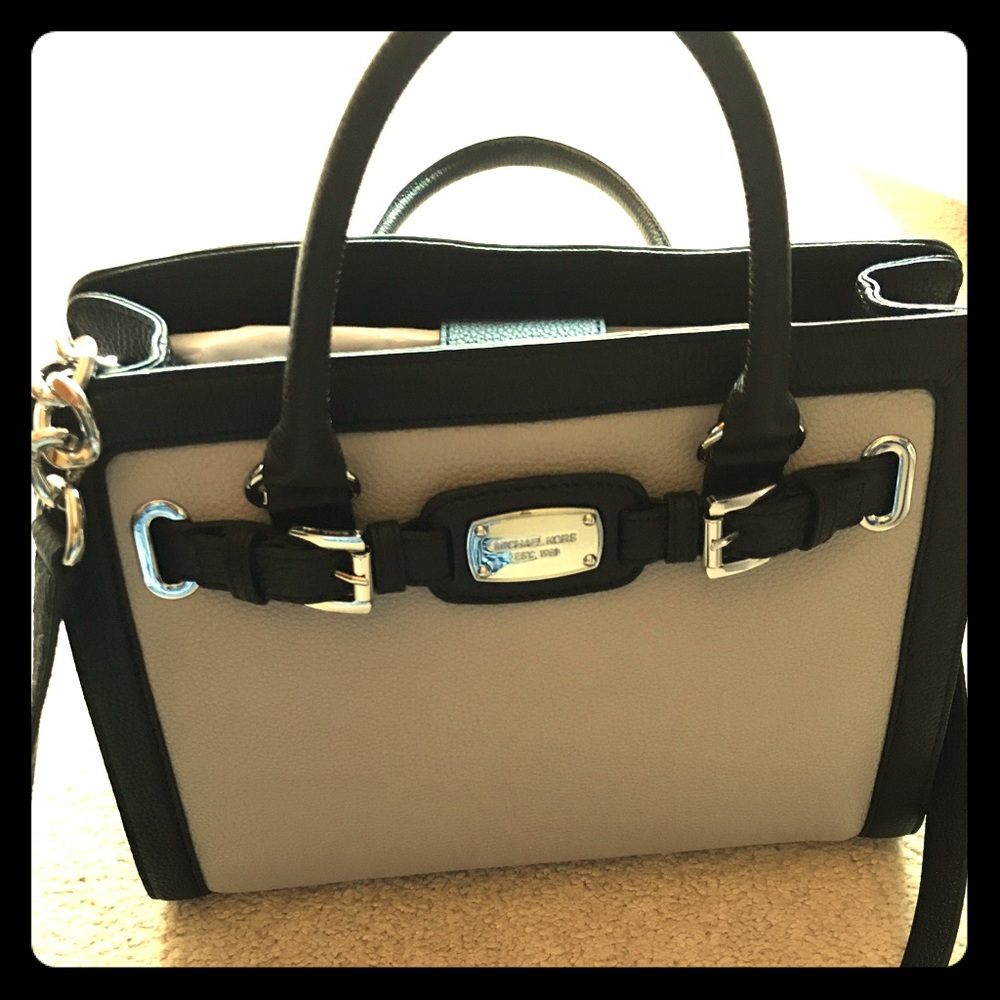 💸 ⬇️10% Michael Kors Leather Satchel - New W/tags