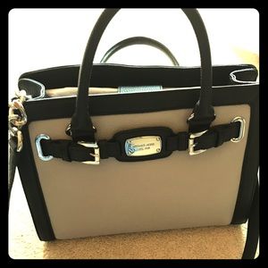 💸 ⬇️10% Michael Kors Leather Satchel - New W/tags