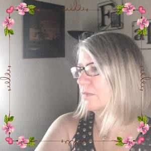 Meet your Posher, Deborah