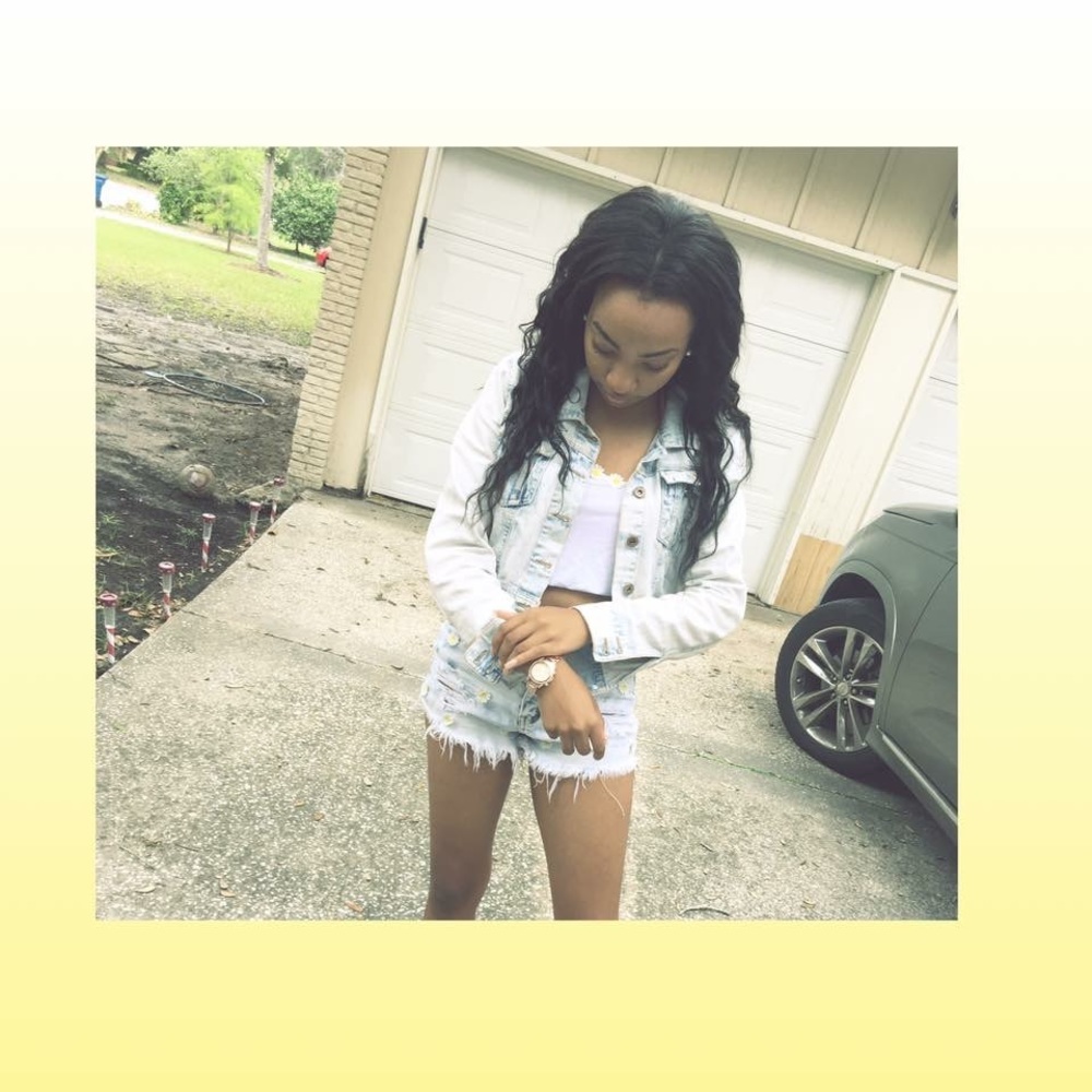 Daisy crop top