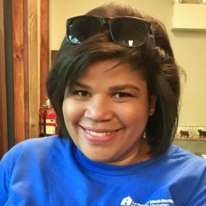 Meet your Posher, Ivonne