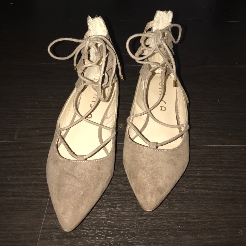 Unisa lace up flats