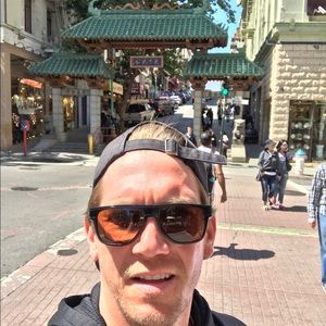 Meet your Posher, Greer