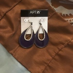 Earrings kohls brand never worn