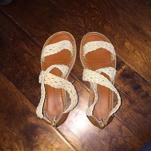 American Eagle sandals