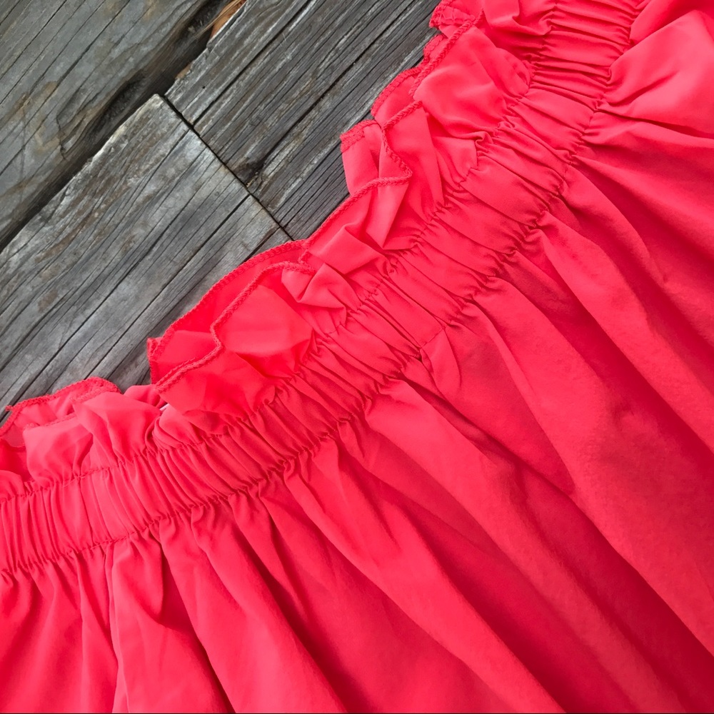 JUST IN🌷New Ruffle Loose Top - Picture 4 of 8